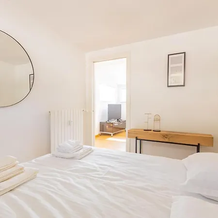 Apartmán Casa Elea_ Panoramic Attic In Center Campione dʼItalia